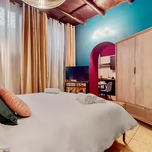 Colosseum Charme Apartamento