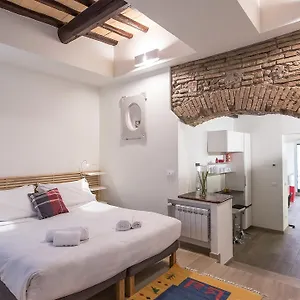 In Trastevere White Apartamento