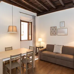 In Pelliccia Apartamento