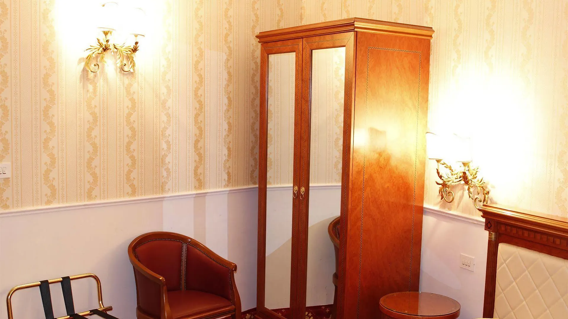 Hotel Genio Róma 4*,