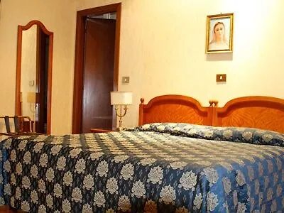 Hotel Genio Roma